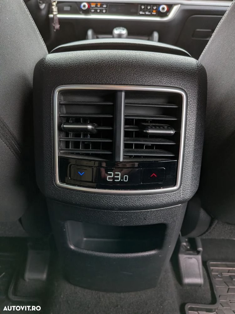 Kia Sportage 1.6 T-GDI 6MT 4x2 Urban - 28