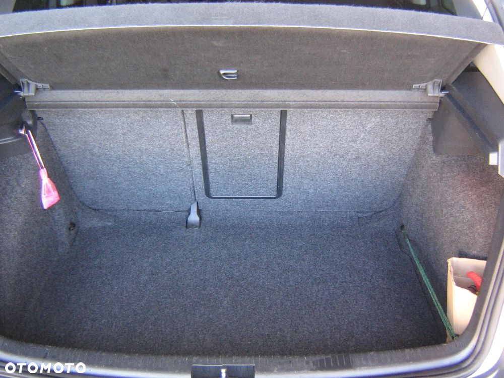 Volkswagen Golf - 19