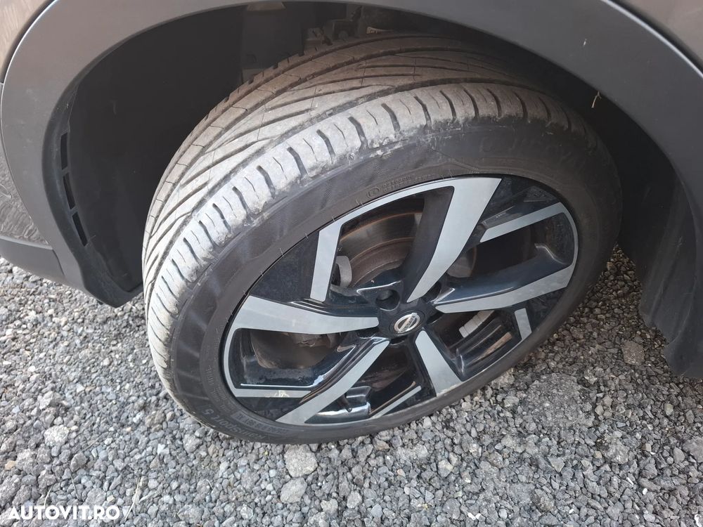 Nissan Qashqai 1.3 DIG-T TEKNA - 32