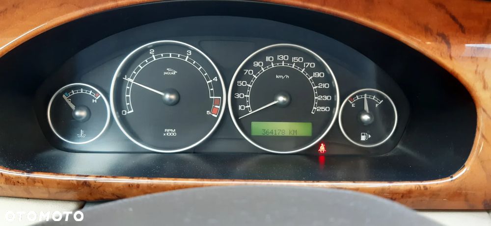 Jaguar X-Type 2.0 D Executive - 11