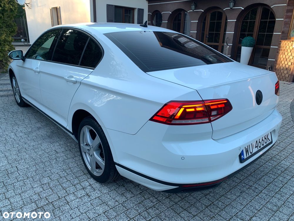 Volkswagen Passat 2.0 TDI EVO Elegance - 29