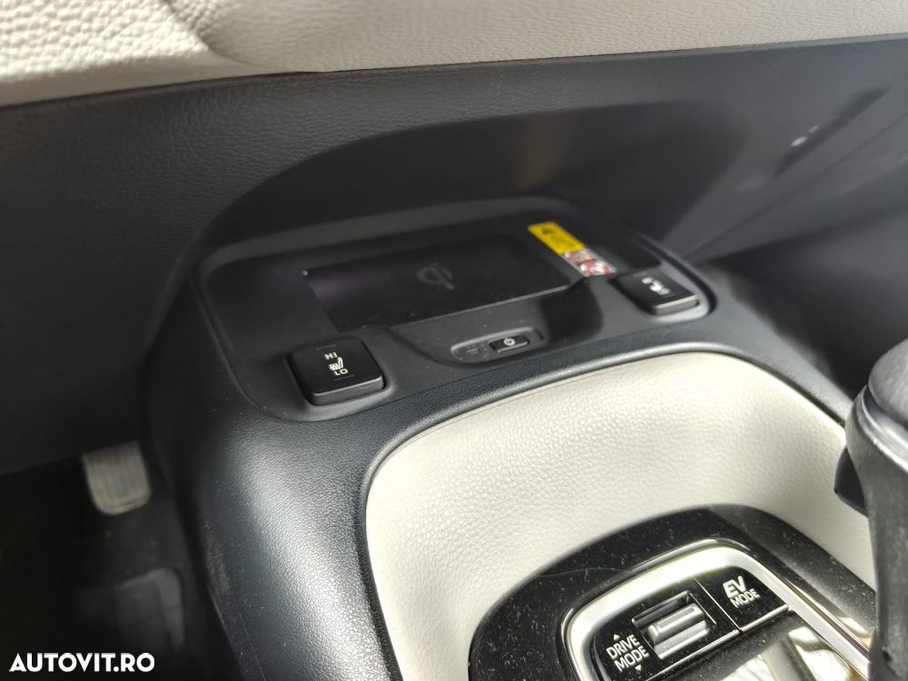 Toyota Corolla 1.8 HSD Dynamic - 20