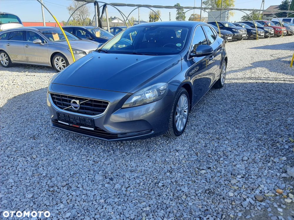 Volvo V40 D2 Momentum - 11