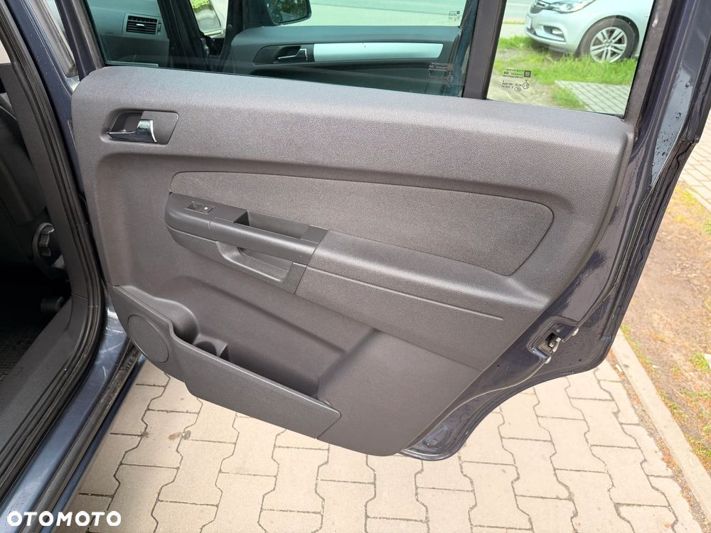 Opel Zafira 1.8 Family - 21