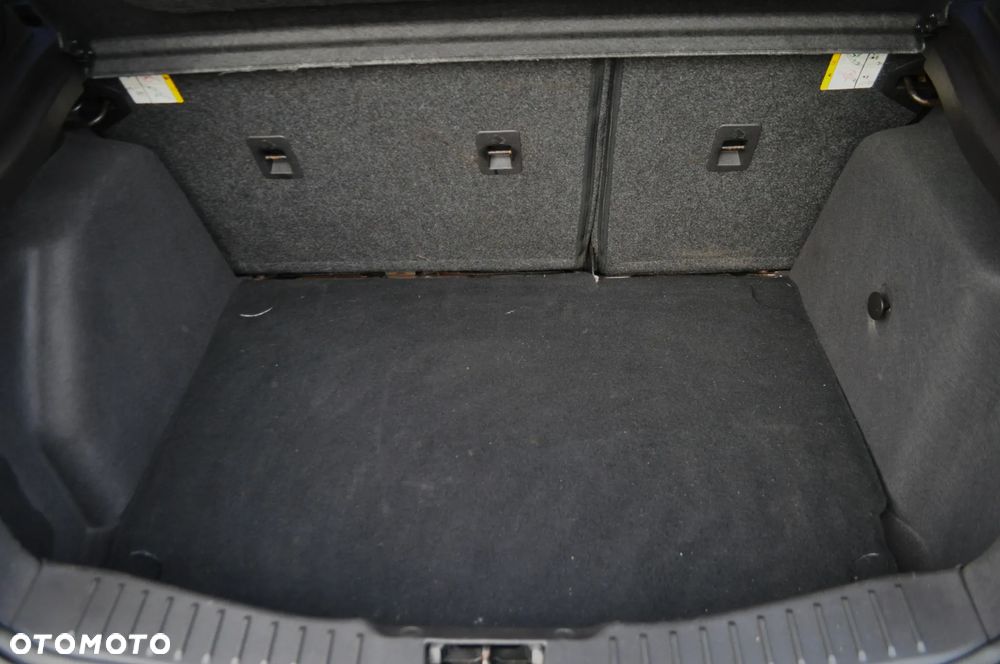 Ford Focus 2.0 EcoBoost ST - 10