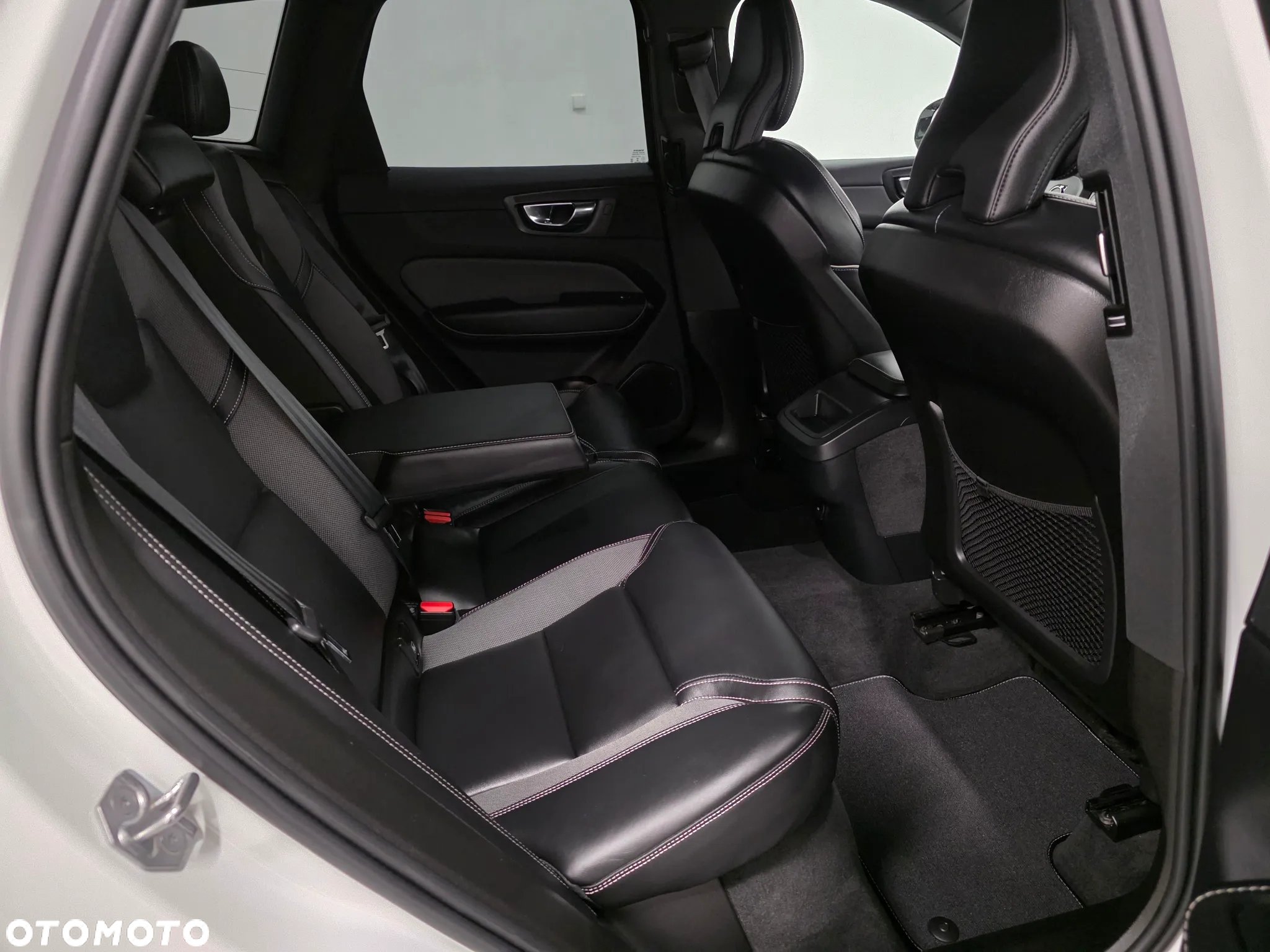 Volvo XC 60 B4 B Geartronic RDesign - 17