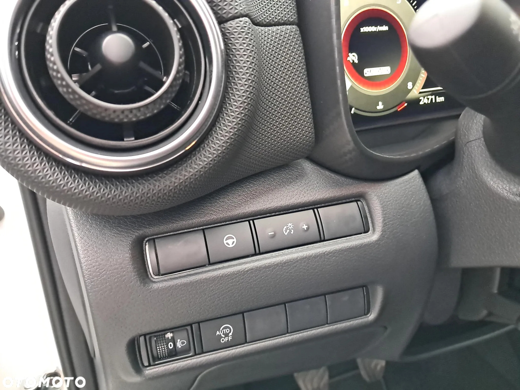 Nissan Juke 1.0 DIG-T N-Connecta - 24