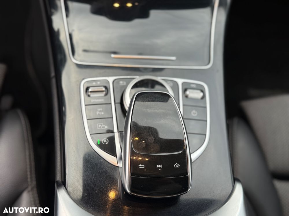 Mercedes-Benz C 220 d 4MATIC 9G-TRONIC - 11