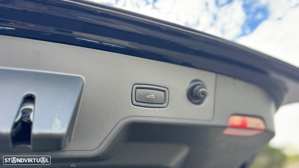 Porsche Panamera Sport Turismo 4 E-Hybrid - 24