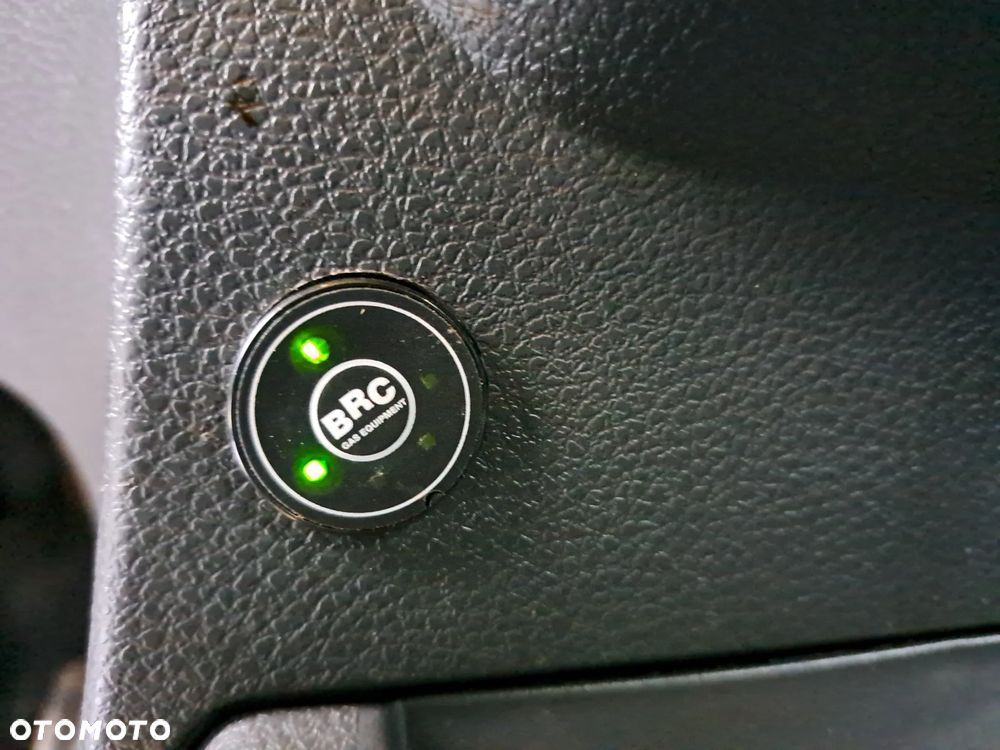 Dacia Lodgy 1.6 SCe Laureate S&S - 22