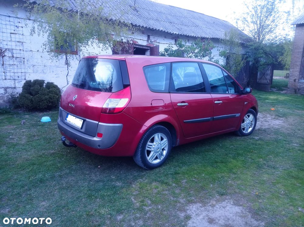Renault Scenic 2006 photo 2