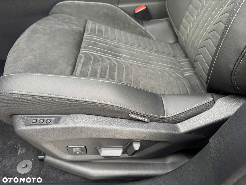 Peugeot 3008 1.2 PureTech mHEV GT E-DCS6 - 9