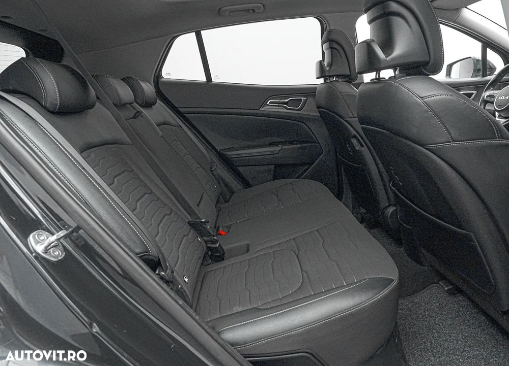 Kia Sportage 1.6 T-GDI MHEV 7DCT HP 4x2 Business Line - 18