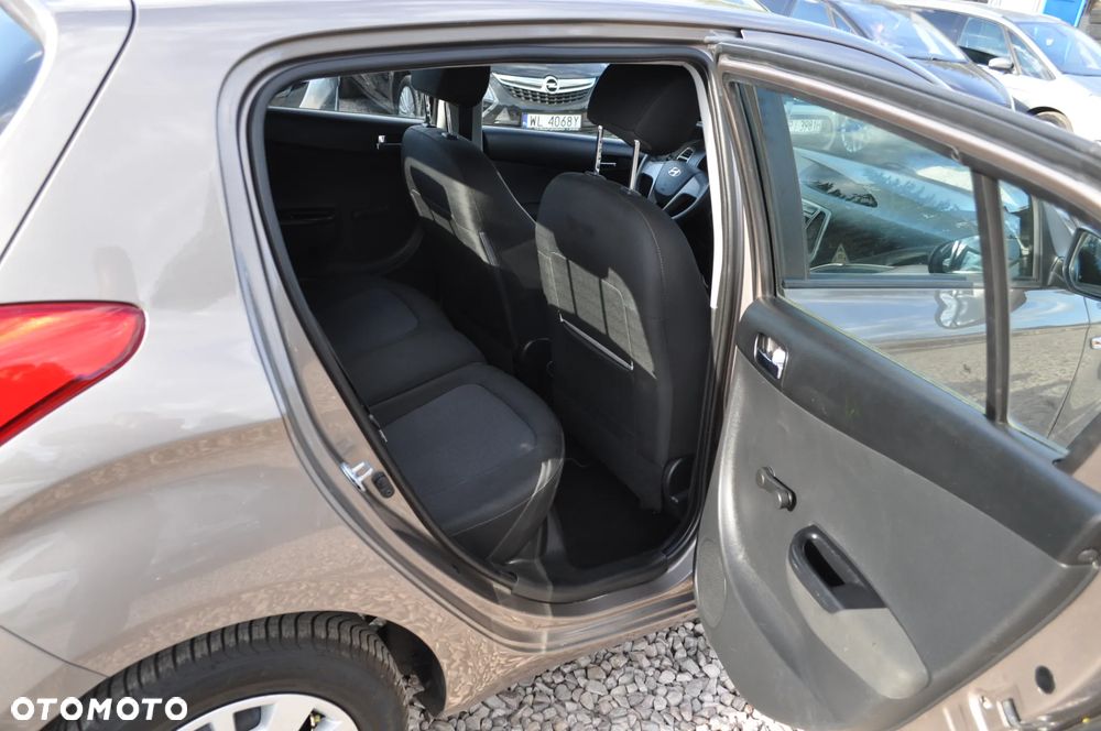 Hyundai i20 1.25 Wersja Jubileuszowa - 18