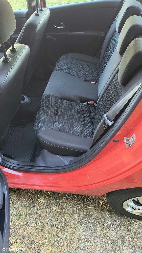 Renault Clio 1.2 16V Authentique - 17