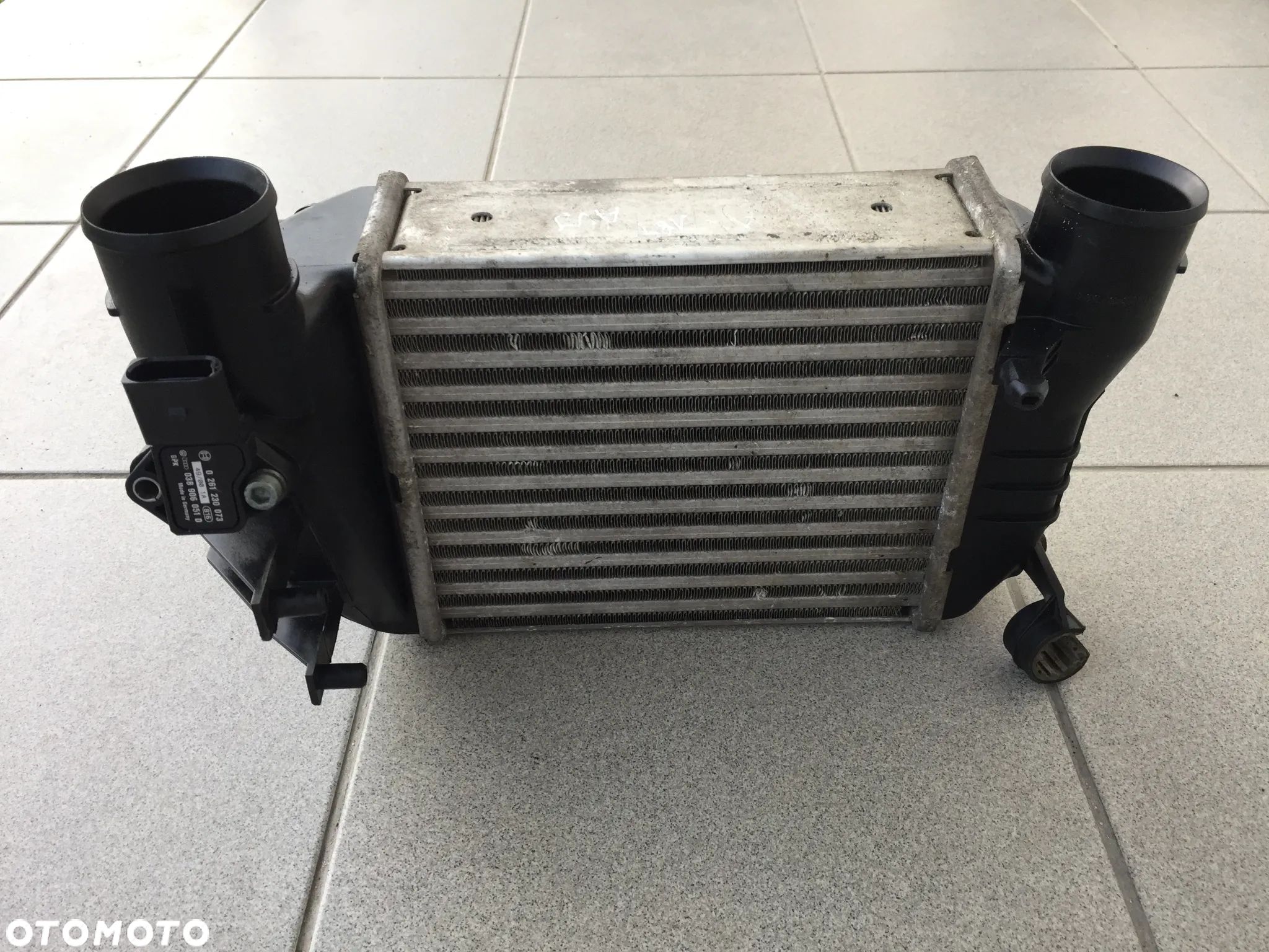 CHŁODNICA POWIETRZA INTERCOOLER LEWA LEWY AUDI A4 B6 A4 B7 1.8T BFB AVJ 8E0145805L - 1