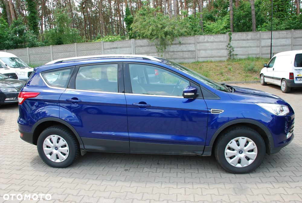 Ford Kuga 1.5 EcoBoost 2x4 Titanium - 4