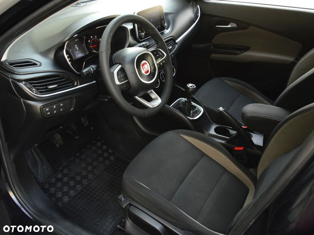 Fiat Tipo 1.4 T-Jet 16v S-Design - 2