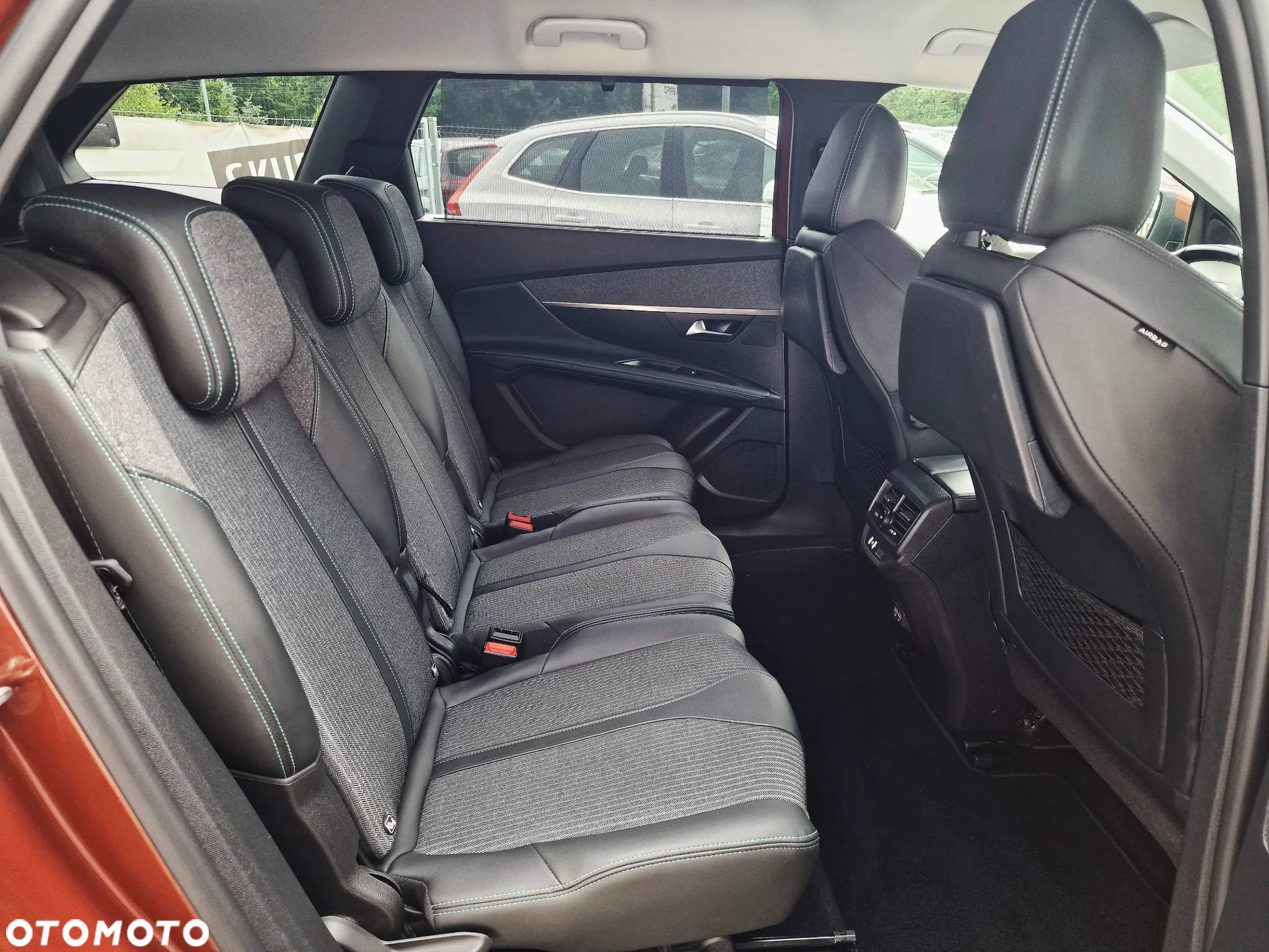 Peugeot 5008 BlueHDI 130 Allure - 22
