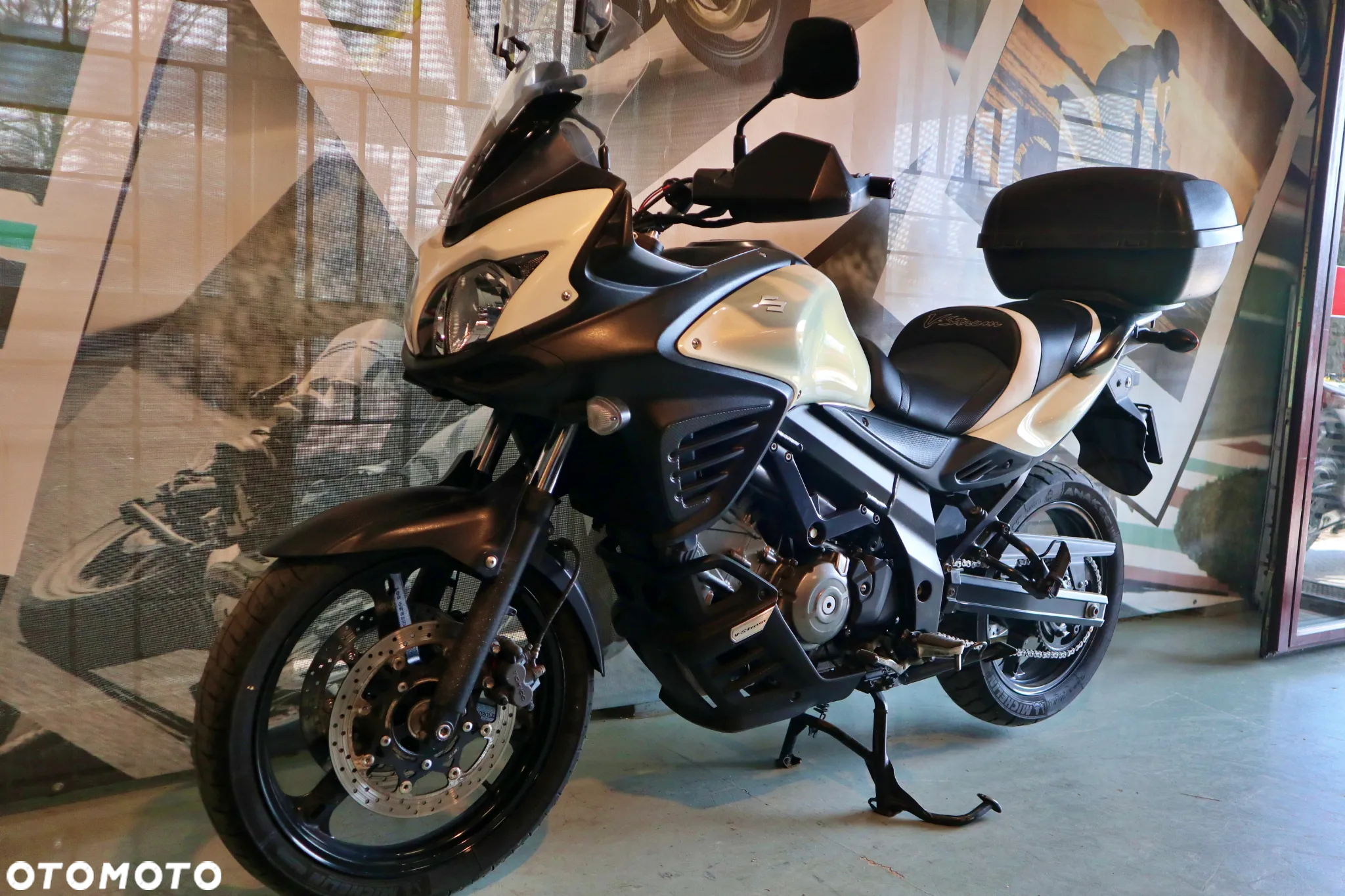 Suzuki V-STROM - 2