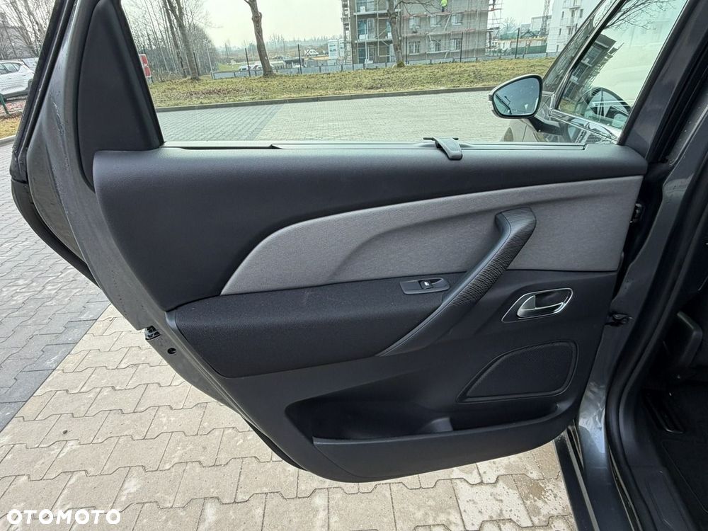 Citroën C4 Picasso HDi 150 FAP Business Class - 23