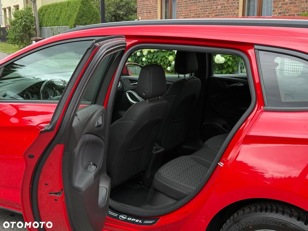 Opel Astra 1.4 T GPF Dynamic S&S - 17