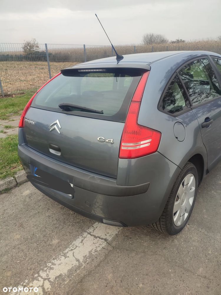 Citroën C4 1.4 16V SX - 10