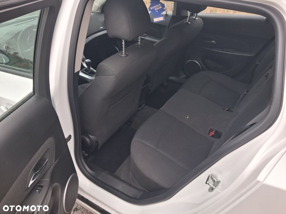 Chevrolet Cruze - 8