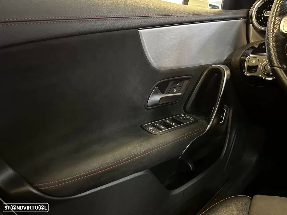 Mercedes-Benz CLA 180 d Shooting Brake AMG Line Aut. - 36
