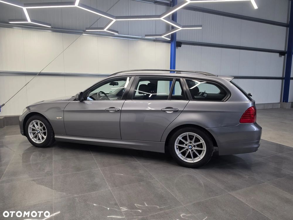 BMW Seria 3 318d DPF - 14
