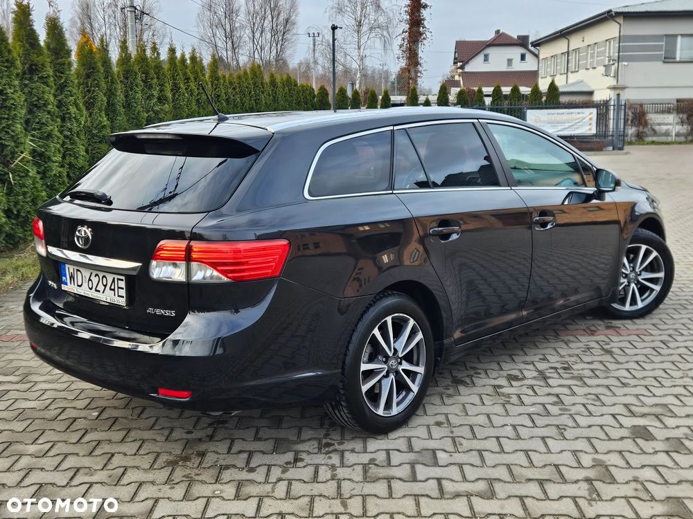 Toyota Avensis 1.8 Premium - 3
