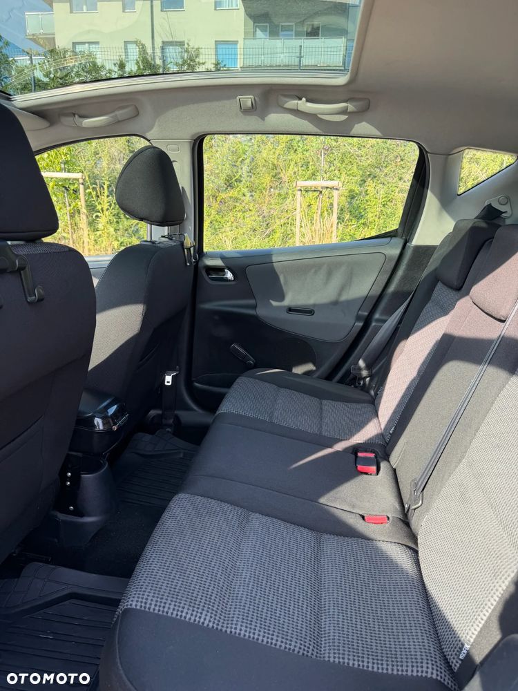 Peugeot 207 1.6 HDi Trendy - 29