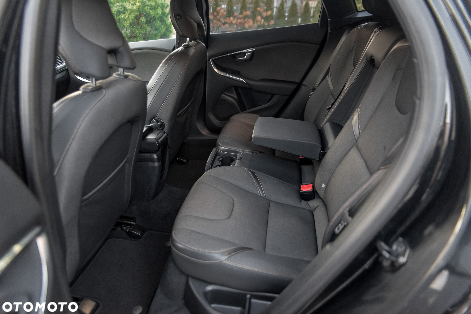 Volvo V40 Cross Country D3 Momentum - 24