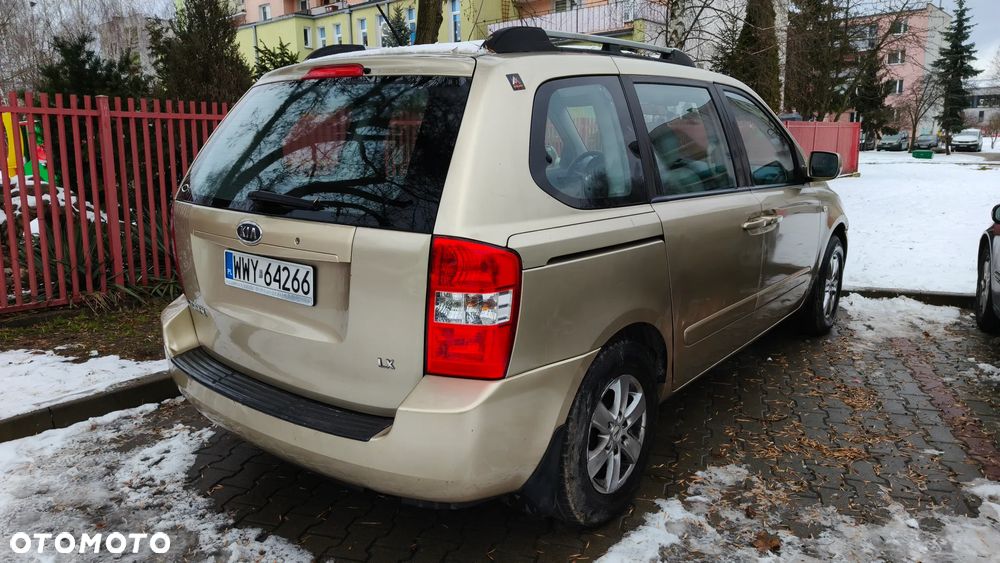 Kia Carnival 2.9 CRDi Tour - 4