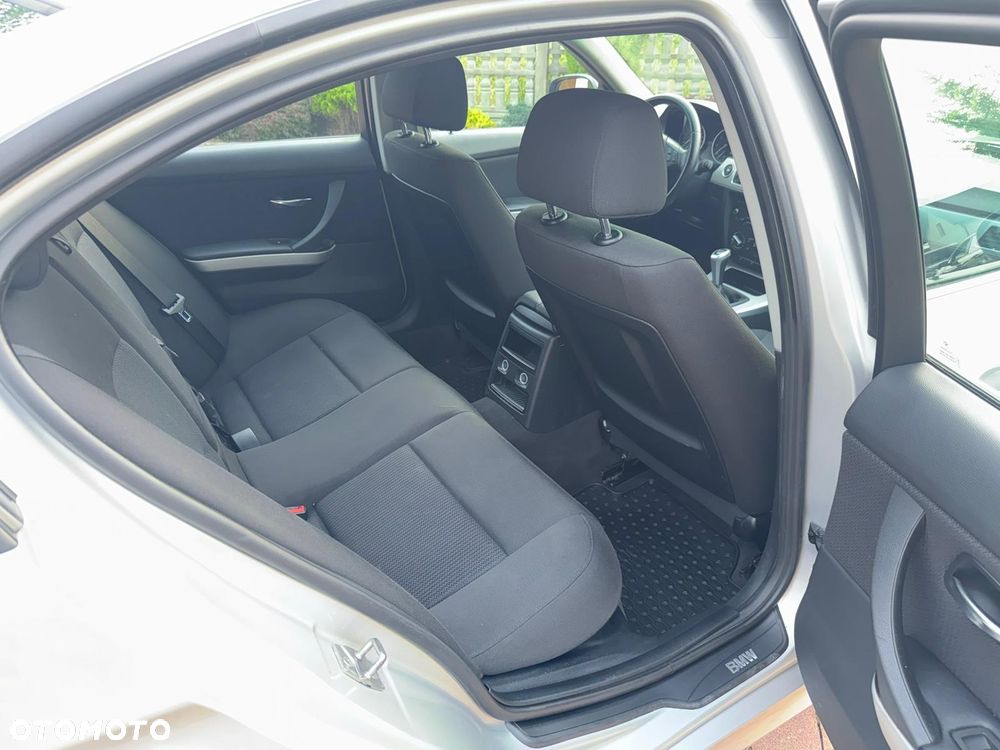 BMW Seria 3 - 11