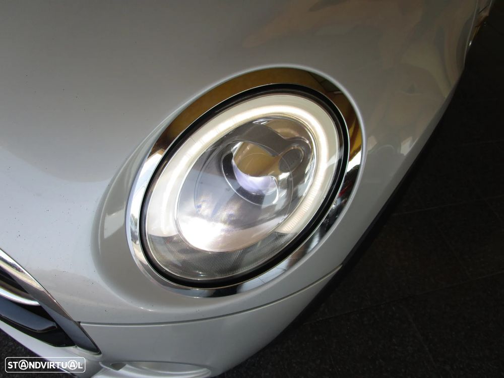 MINI 5 Portas Cooper SD Sport Aut. Seven - 39