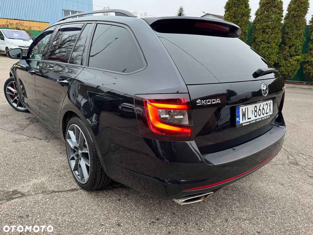 Skoda Octavia Combi 2.0 TSI DSG RS First Edition - 4
