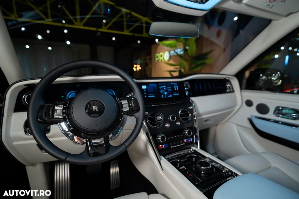 Rolls-Royce Cullinan - 33