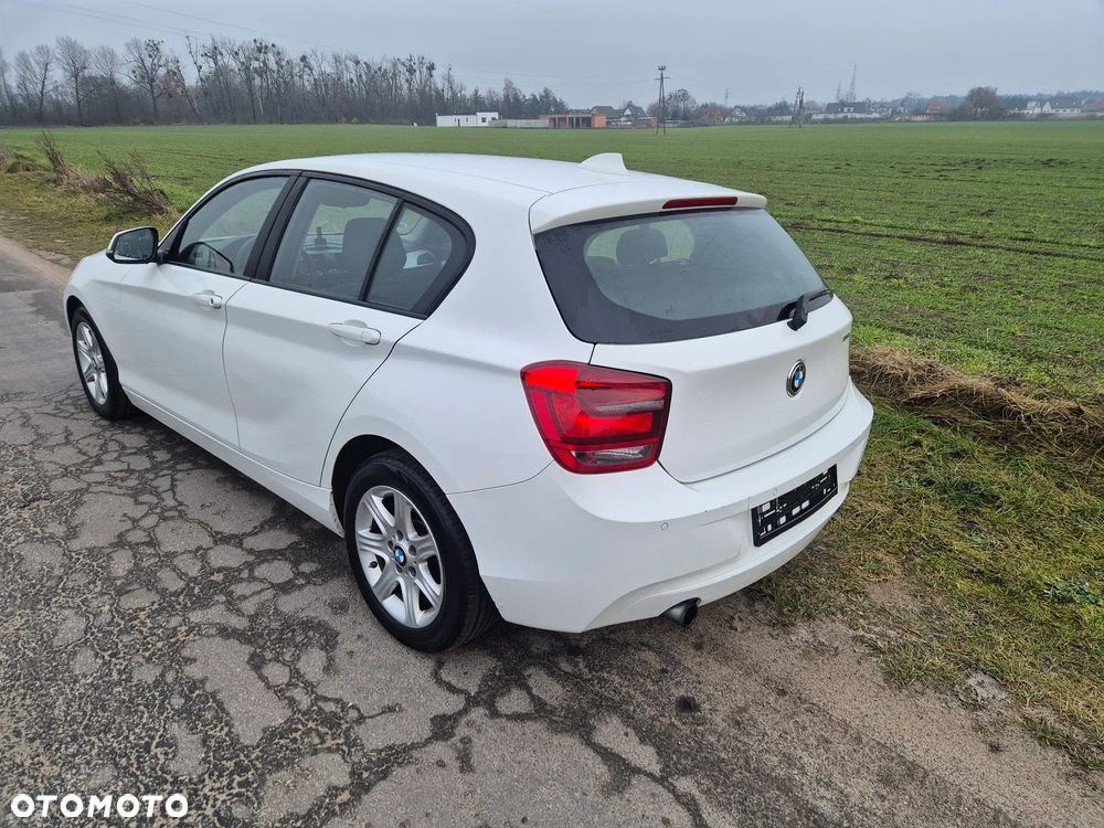 BMW Seria 1 116i - 4