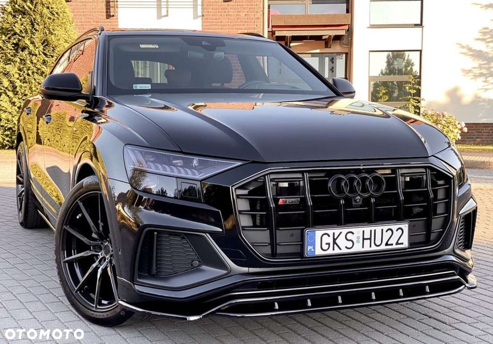 Audi Q8 - 8
