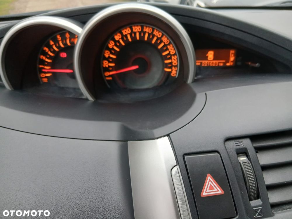 Toyota Verso 1.8 Executive - 21