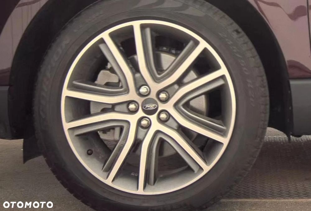 Ford Edge - 8