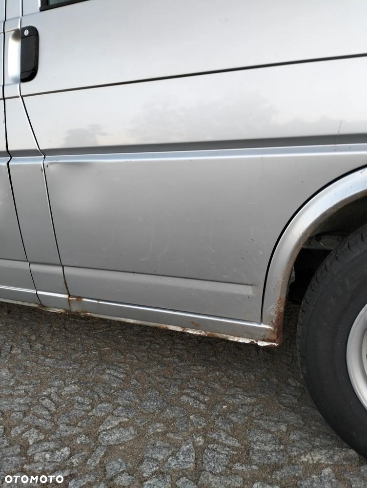 Volkswagen Multivan - 9