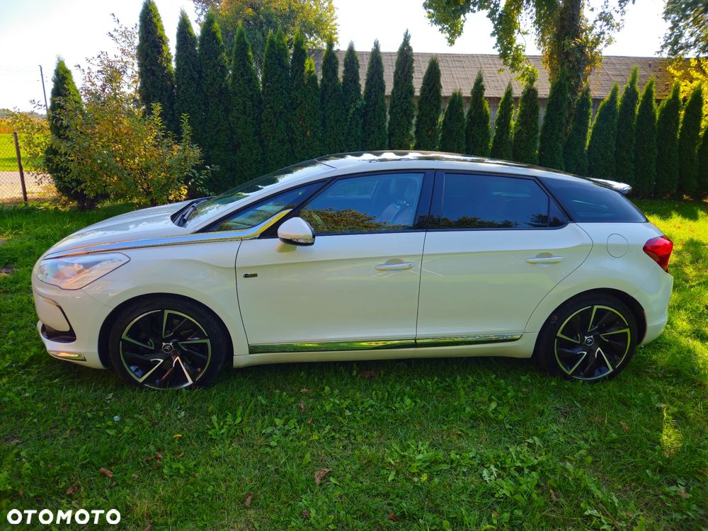 Citroën DS5 2.0 HDi Hybrid4 SoChic MCP - 3