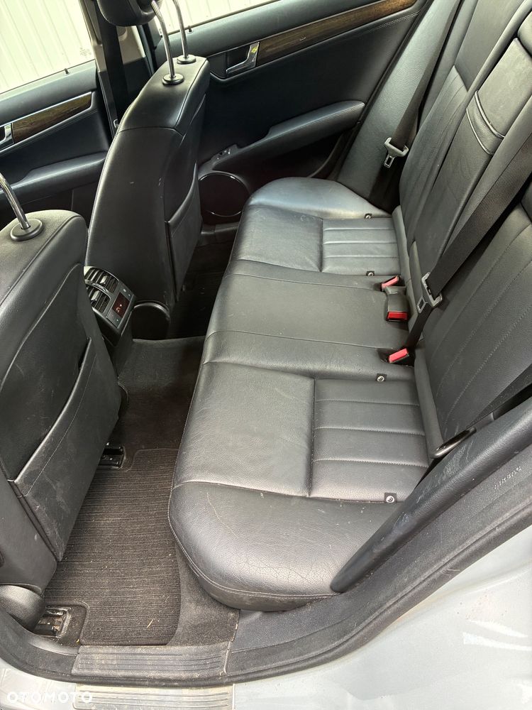 Mercedes-Benz Klasa C 280 4Matic 7G-TRONIC Elegance - 8