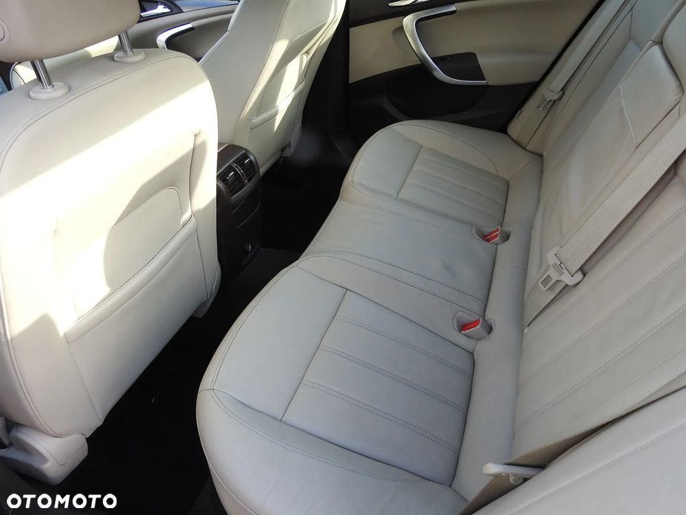 Opel Insignia 2.0 ECOTEC DI Turbo 4x4 ecoFLEX Start/Sto Business Innovation - 23