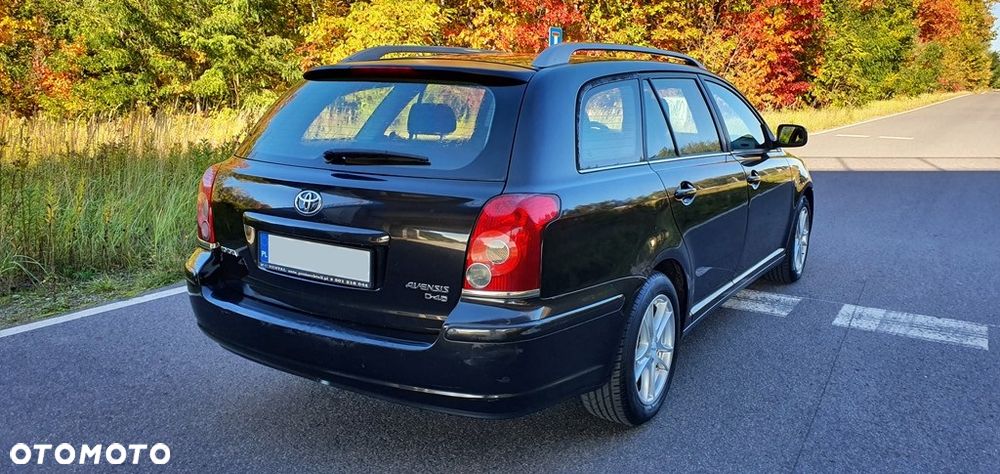 Toyota Avensis 2.0 D-4D Luna - 6