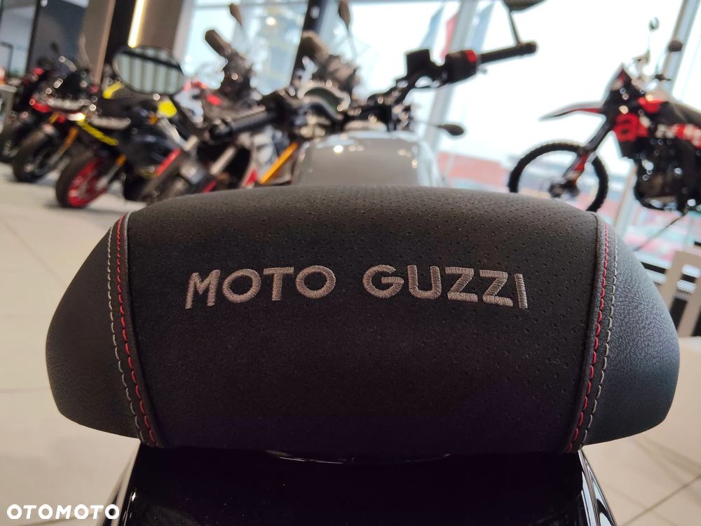 Moto Guzzi V7 - 17