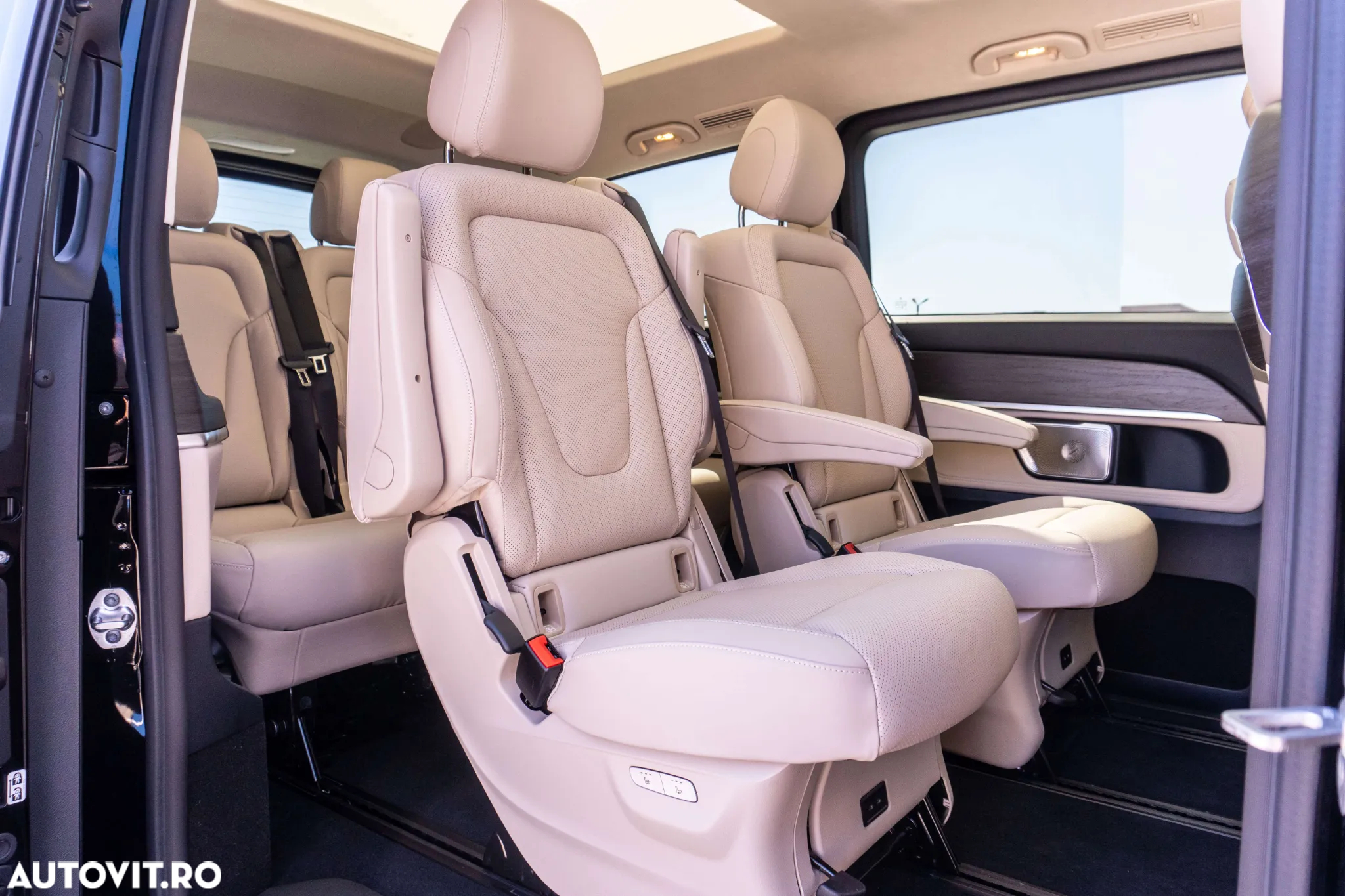 Mercedes-Benz V 300 d lang 9G-TRONIC Exclusive Edition - 36