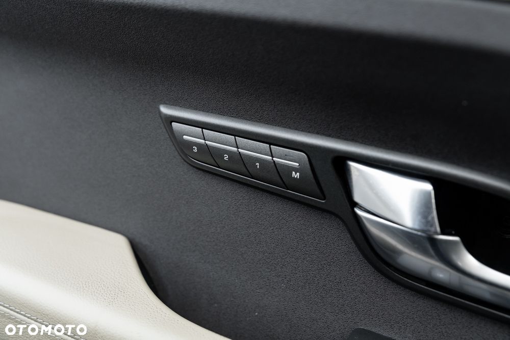 Land Rover Range Rover Evoque Si4 Dynamic - 38